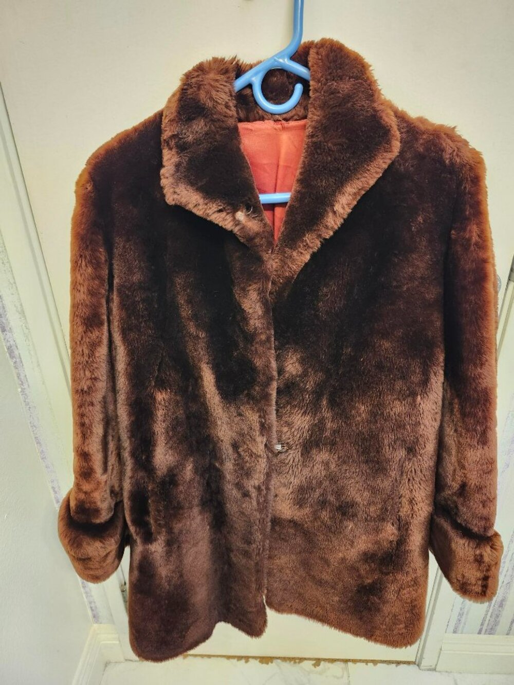Vintage Plush Brown Faux Fur Coat Retro Winter Jacket Medium/Large